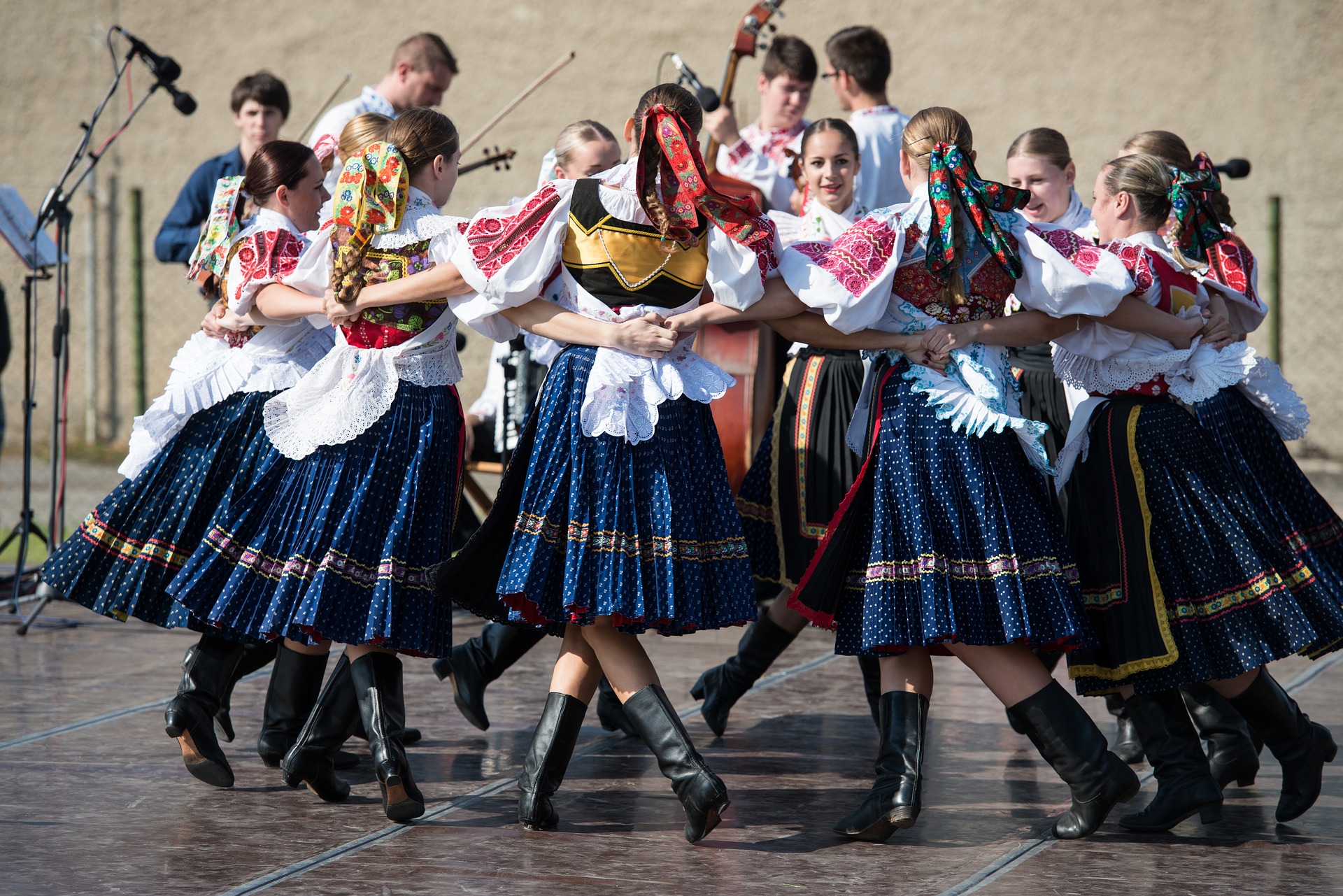 Slovakia Folk dancing