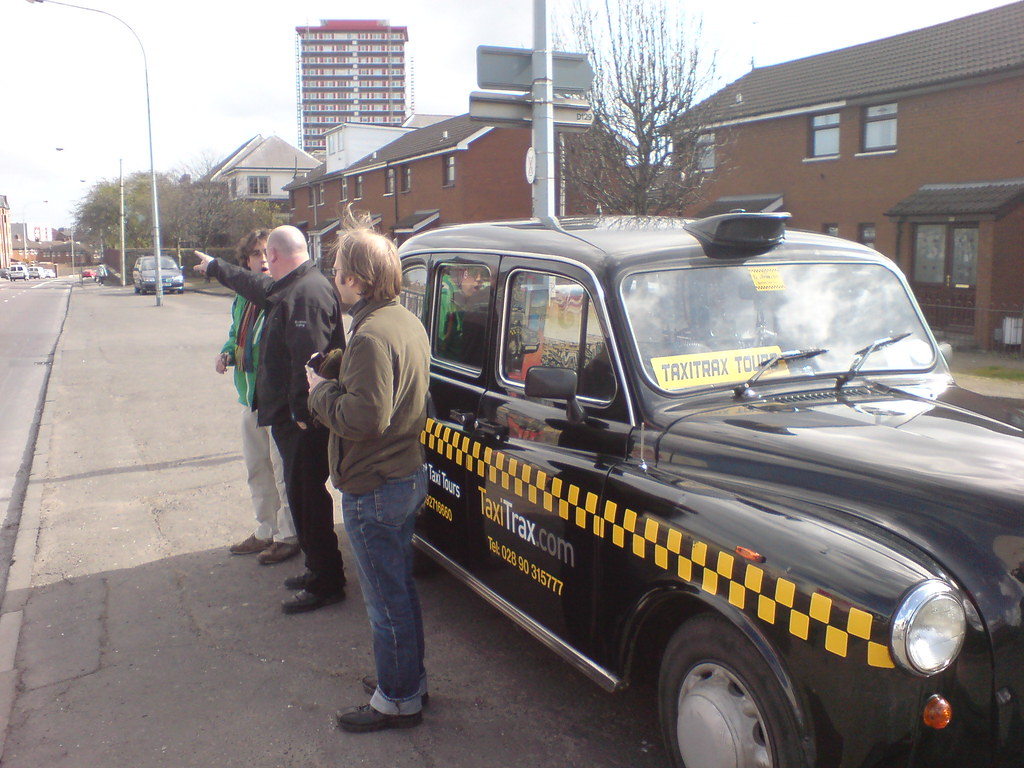 Black Taxi offering tours in West Belfast. Photo courtesy of Creative Commons.