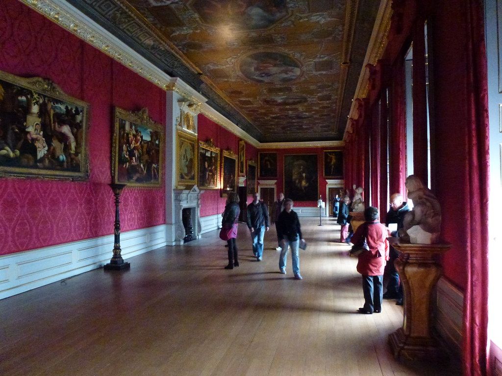 Inside Kensington Palace. Photo courtesy of creative commons