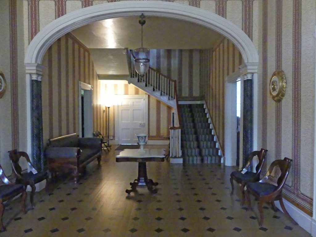 Entrance hall of the Carnton house. Photo: Kathleen Walls