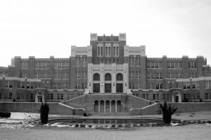 Little Rock Central High School by Steve Snodgrass is licensed under CC BY 2.0
