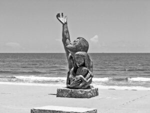 galveston-beach-memorial-statue-of-the-1900-great-storm