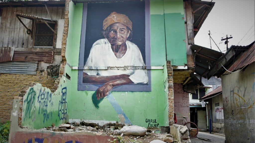 Mural of old woman photo taken by Nayla Azmi
