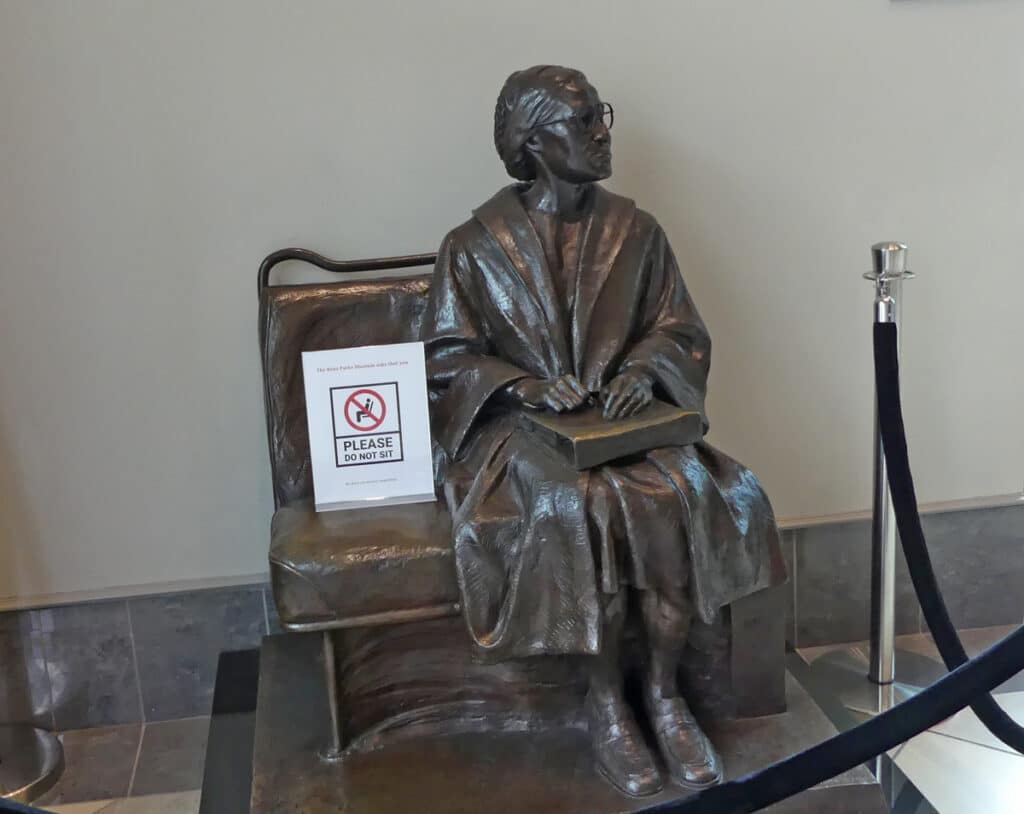 Bust of Rosa Park taken by Kathleen Walls.
