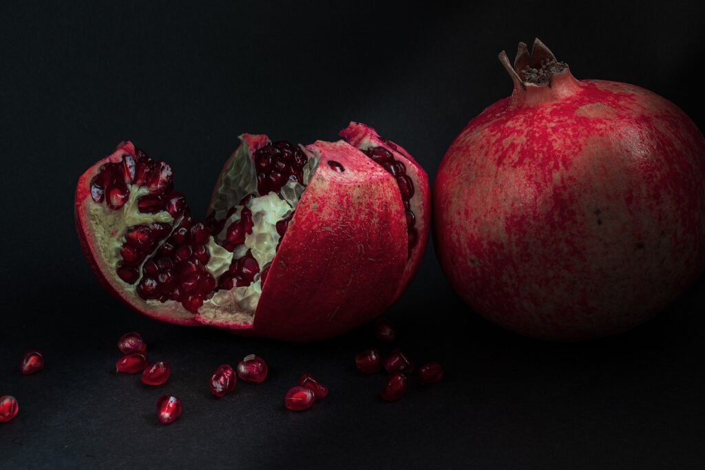 pomegranates-seeds