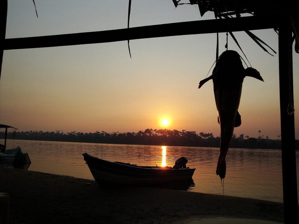 Sunset-in-Brazil-with-the-days-catch