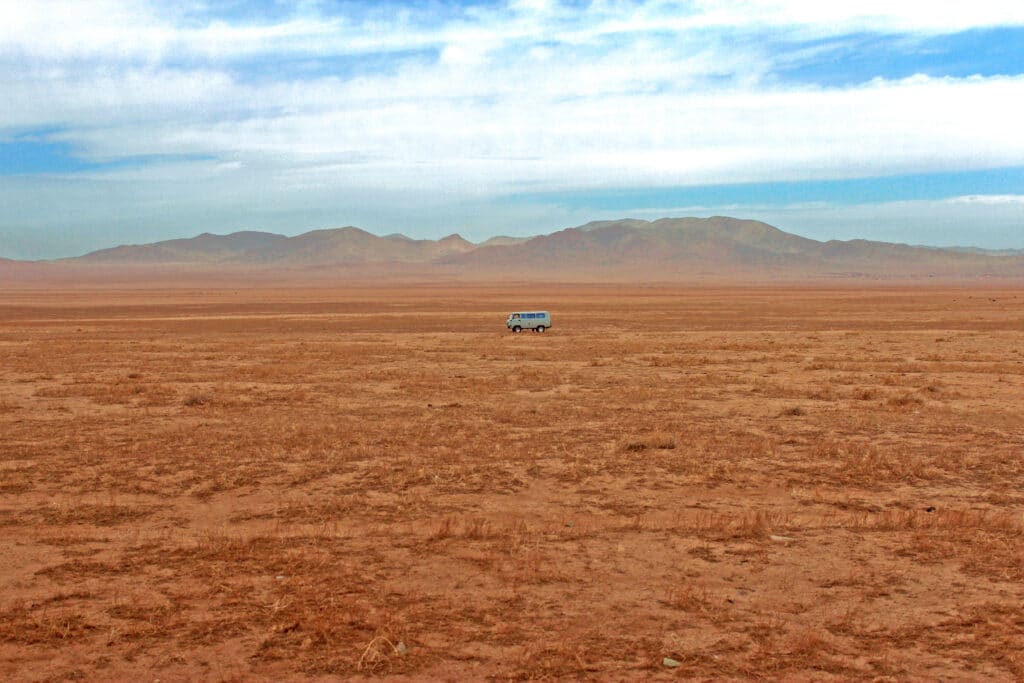 Vast isolation of Mongolia. Photo: Thomas Später 