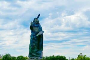 22 foot Statue of Standing Bear