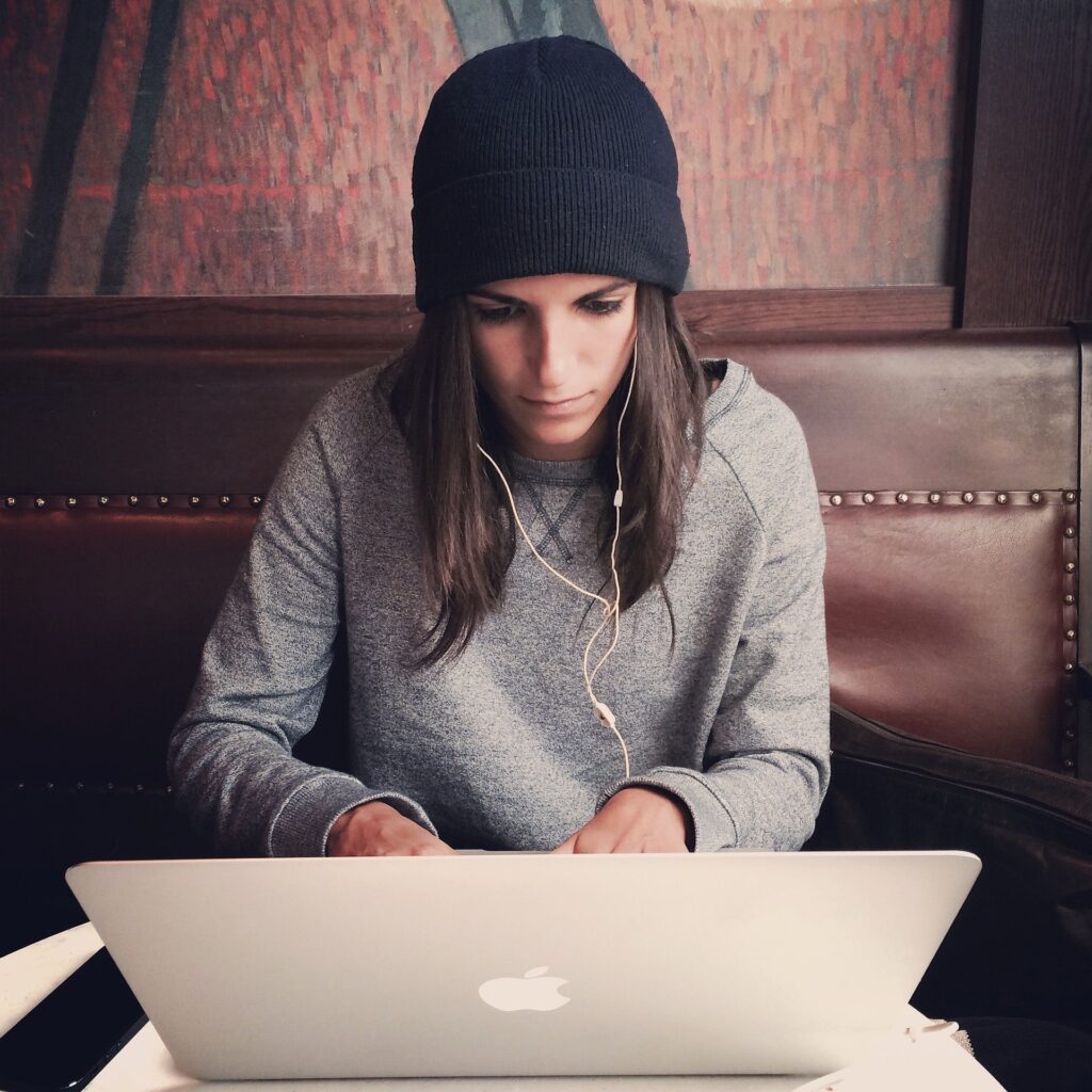 Girl-with-laptop-studying