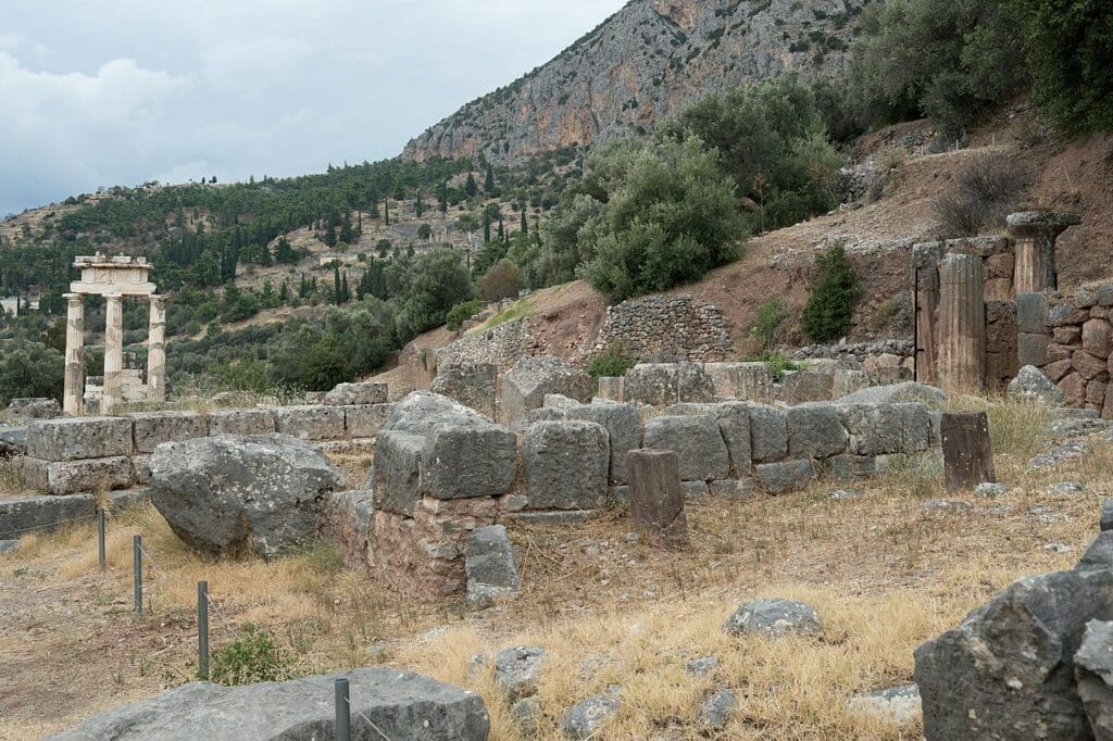 Treasuries, Temple of Athena Pronaios, Delphi 