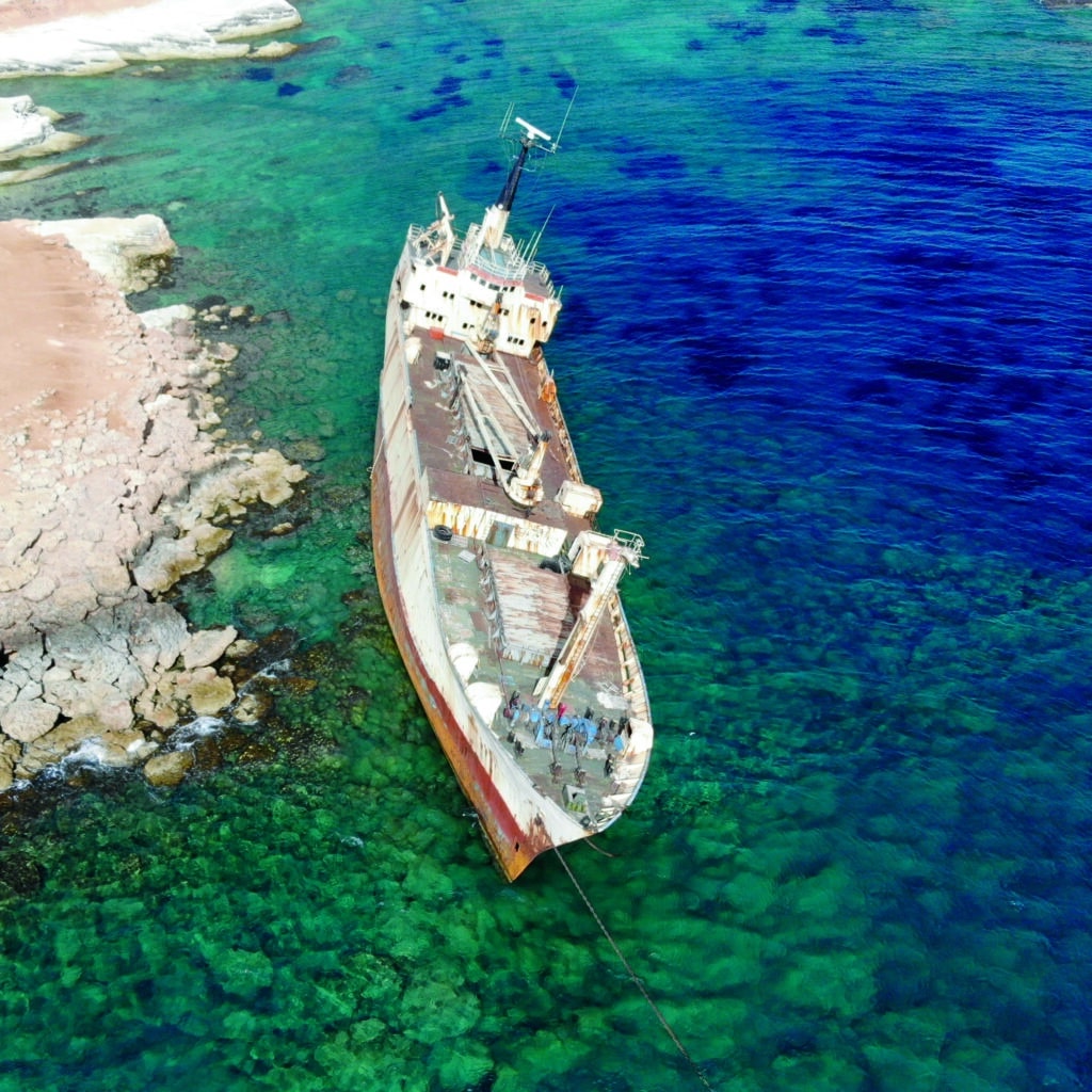 Aerial image of the EDRO III shipwreck, laying close to the beach at an angle of 12°. Photo: Thomas Später