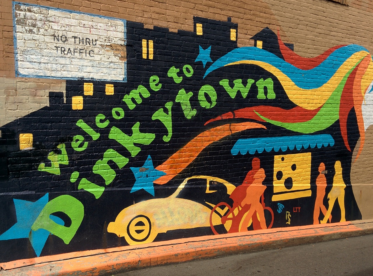 Dinkytown mural