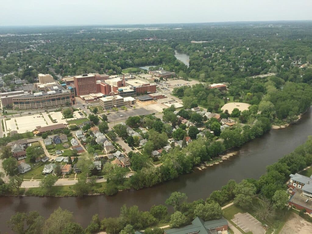 Downtown South Bend Memorial Hospital and River Bend Neighborhood